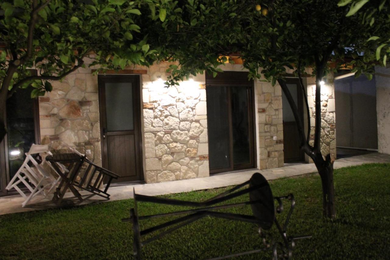 Citrus Garden Appartement Nea Skioni Buitenkant foto